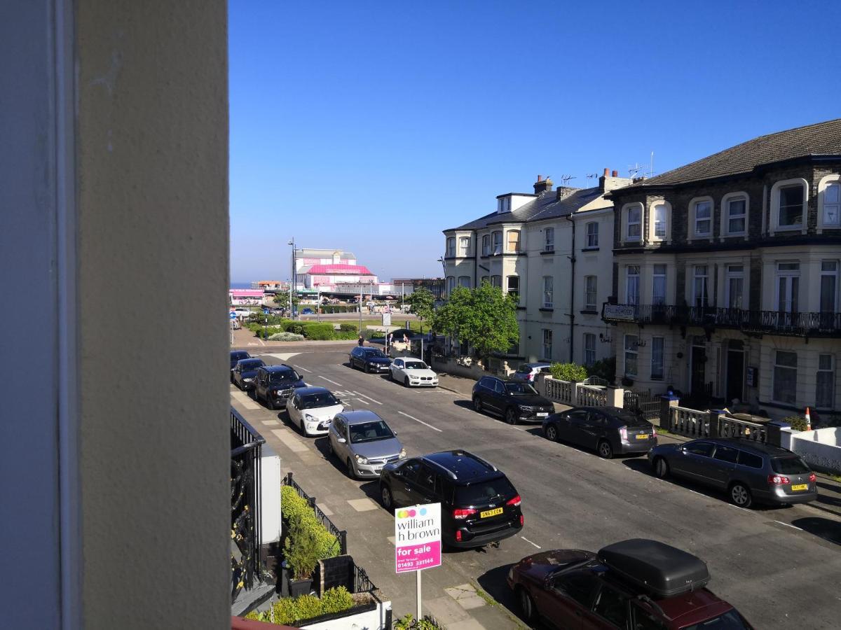 Cavendish House Hotel 그레이트야머스 외부 사진